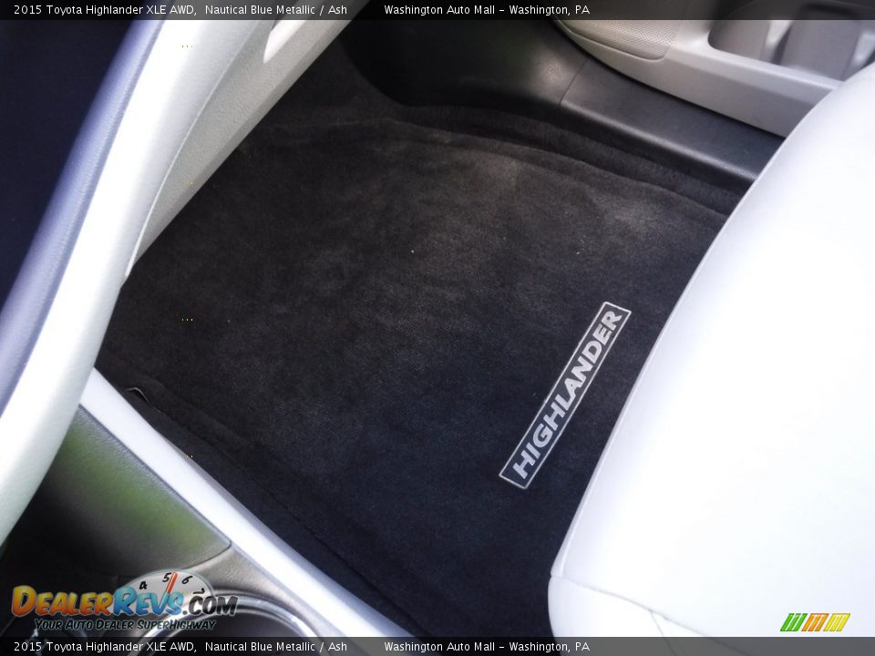 2015 Toyota Highlander XLE AWD Nautical Blue Metallic / Ash Photo #24