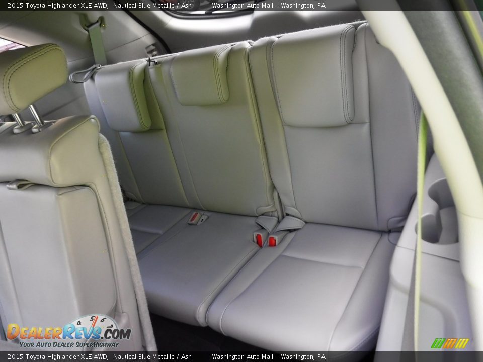 2015 Toyota Highlander XLE AWD Nautical Blue Metallic / Ash Photo #28