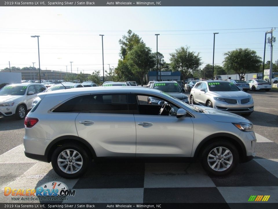 2019 Kia Sorento LX V6 Sparkling Silver / Satin Black Photo #3