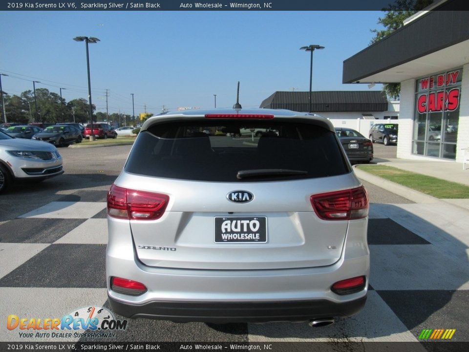 2019 Kia Sorento LX V6 Sparkling Silver / Satin Black Photo #4
