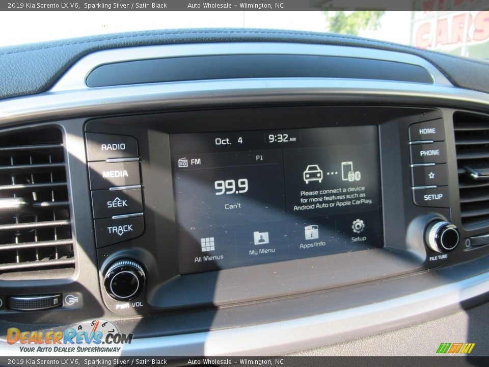 2019 Kia Sorento LX V6 Sparkling Silver / Satin Black Photo #16