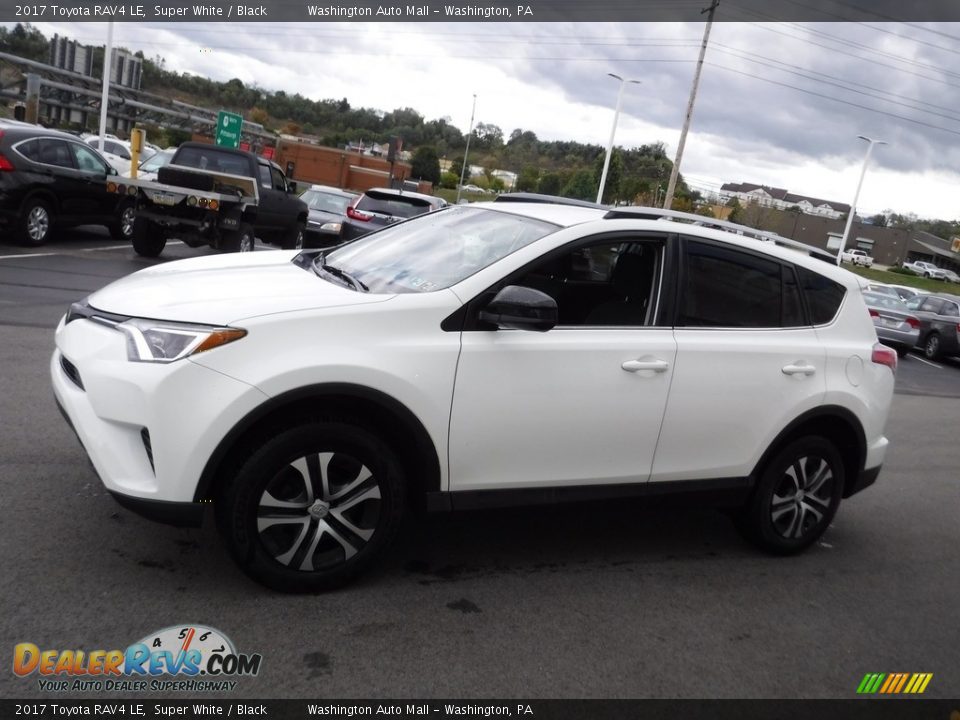 2017 Toyota RAV4 LE Super White / Black Photo #6