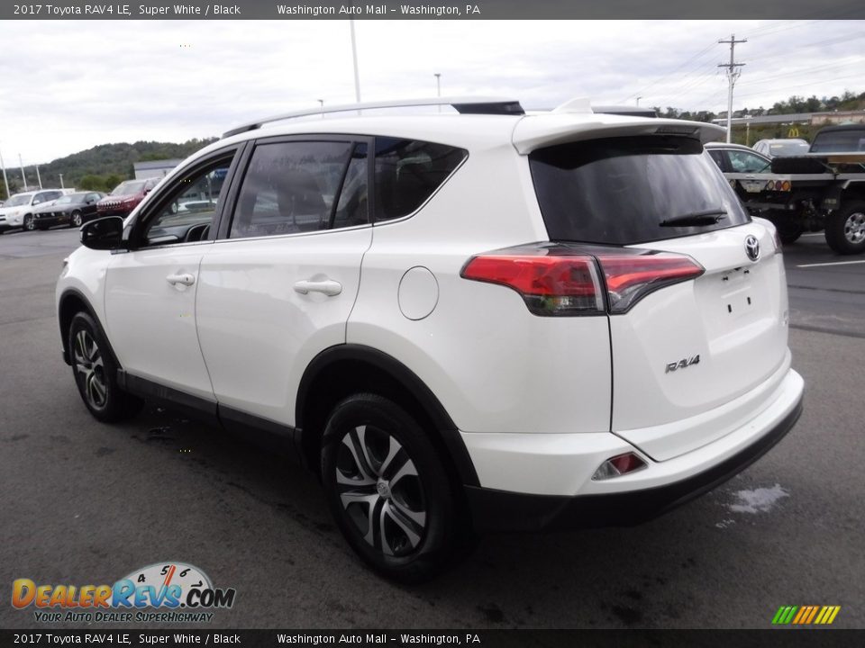 2017 Toyota RAV4 LE Super White / Black Photo #7