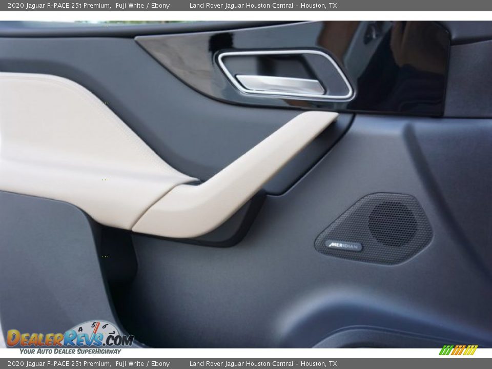 2020 Jaguar F-PACE 25t Premium Fuji White / Ebony Photo #18