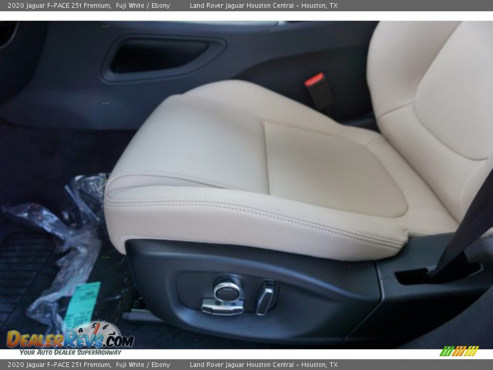 2020 Jaguar F-PACE 25t Premium Fuji White / Ebony Photo #20