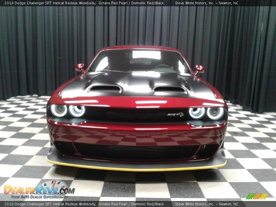 2019 Dodge Challenger SRT Hellcat Redeye Widebody Octane Red Pearl / Demonic Red/Black Photo #3