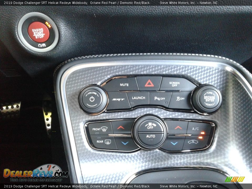 Controls of 2019 Dodge Challenger SRT Hellcat Redeye Widebody Photo #30
