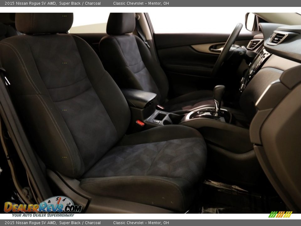 2015 Nissan Rogue SV AWD Super Black / Charcoal Photo #13