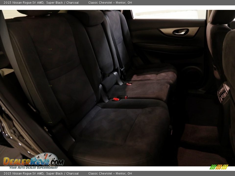 2015 Nissan Rogue SV AWD Super Black / Charcoal Photo #14