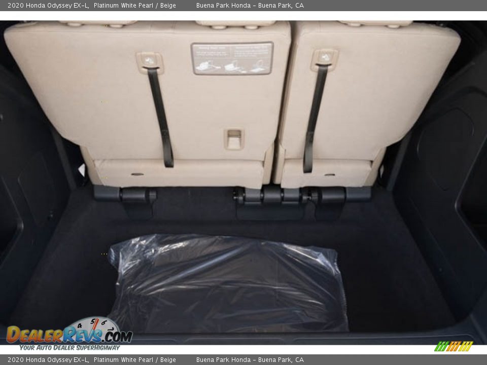 2020 Honda Odyssey EX-L Platinum White Pearl / Beige Photo #31