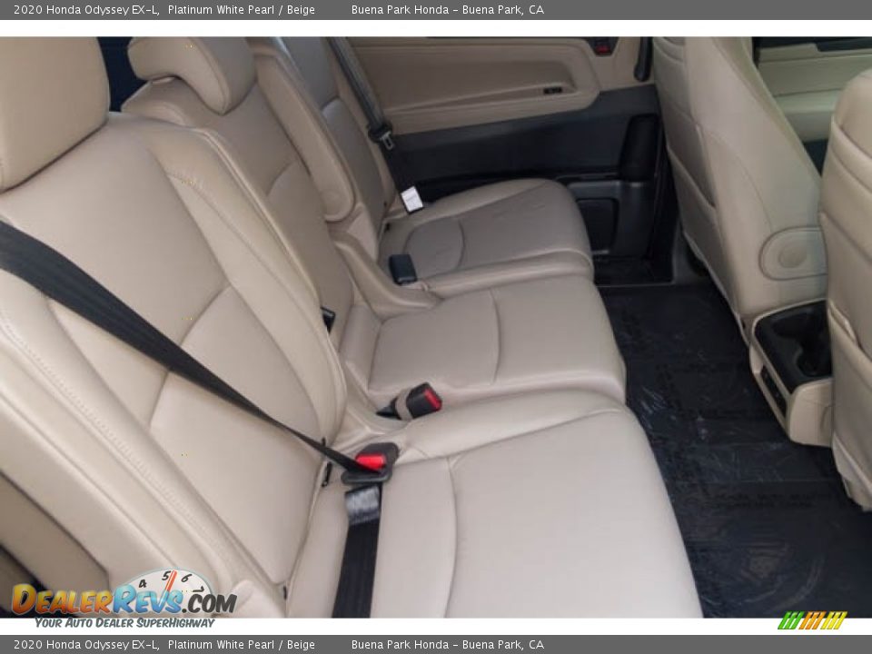 2020 Honda Odyssey EX-L Platinum White Pearl / Beige Photo #32