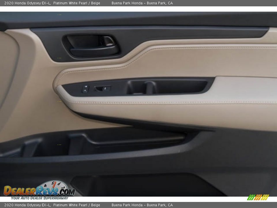 2020 Honda Odyssey EX-L Platinum White Pearl / Beige Photo #35