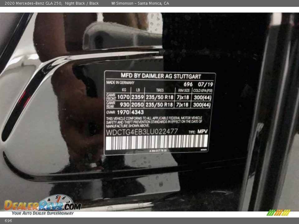 Mercedes-Benz Color Code 696 Night Black