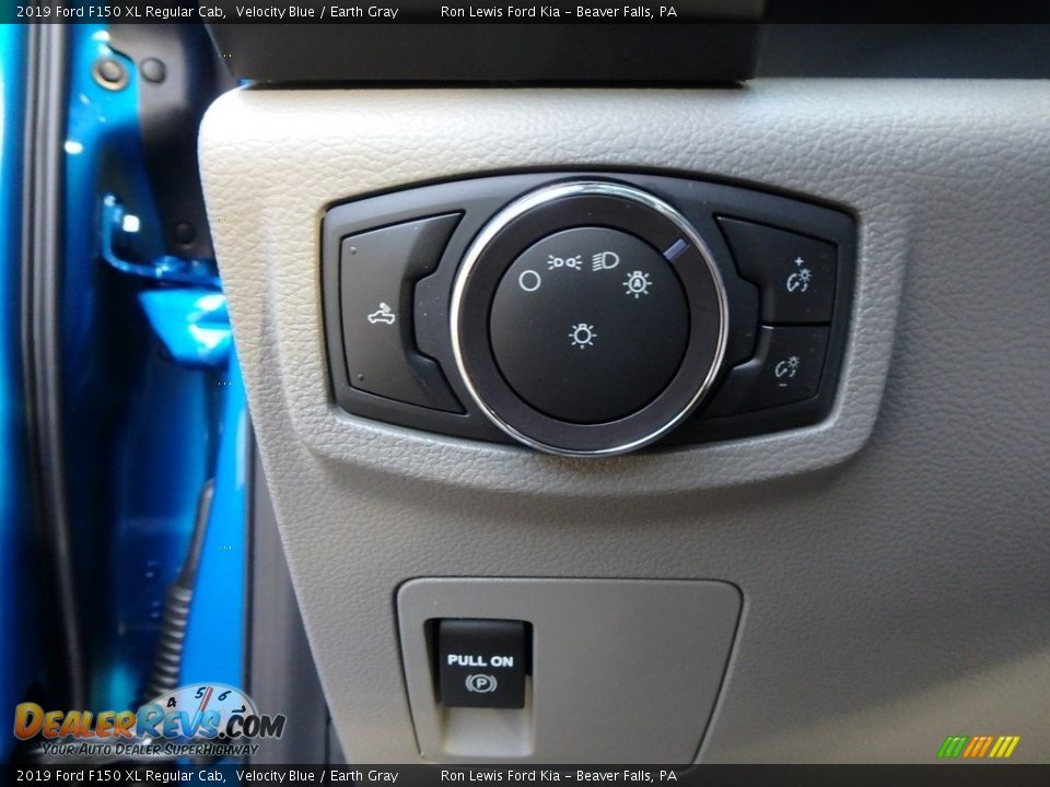 2019 Ford F150 XL Regular Cab Velocity Blue / Earth Gray Photo #20
