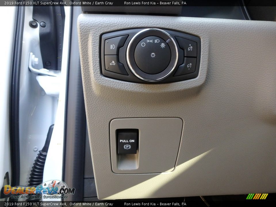 2019 Ford F150 XLT SuperCrew 4x4 Oxford White / Earth Gray Photo #10
