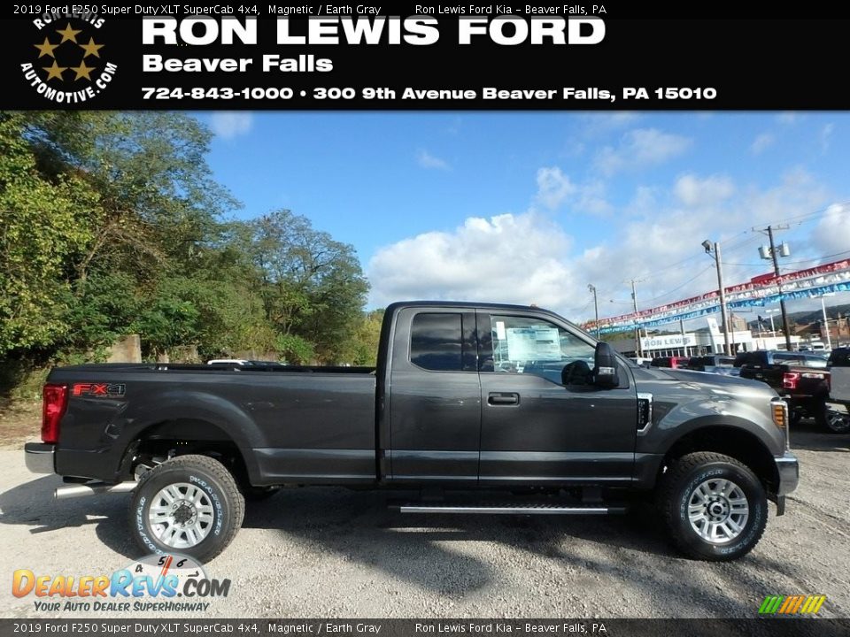 2019 Ford F250 Super Duty XLT SuperCab 4x4 Magnetic / Earth Gray Photo #1