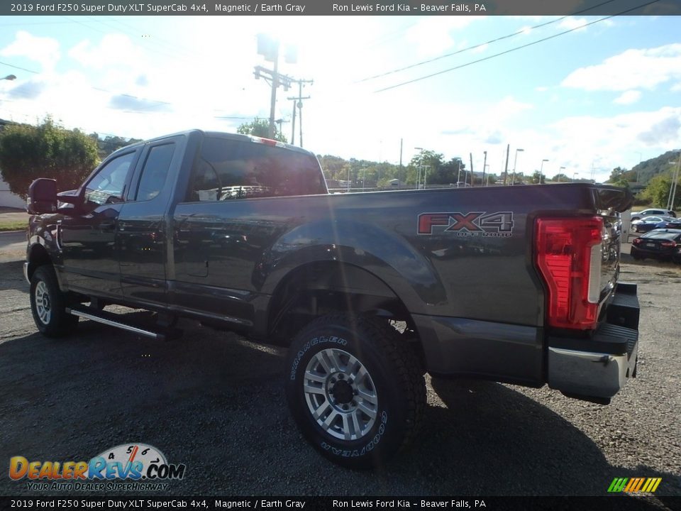 2019 Ford F250 Super Duty XLT SuperCab 4x4 Magnetic / Earth Gray Photo #4