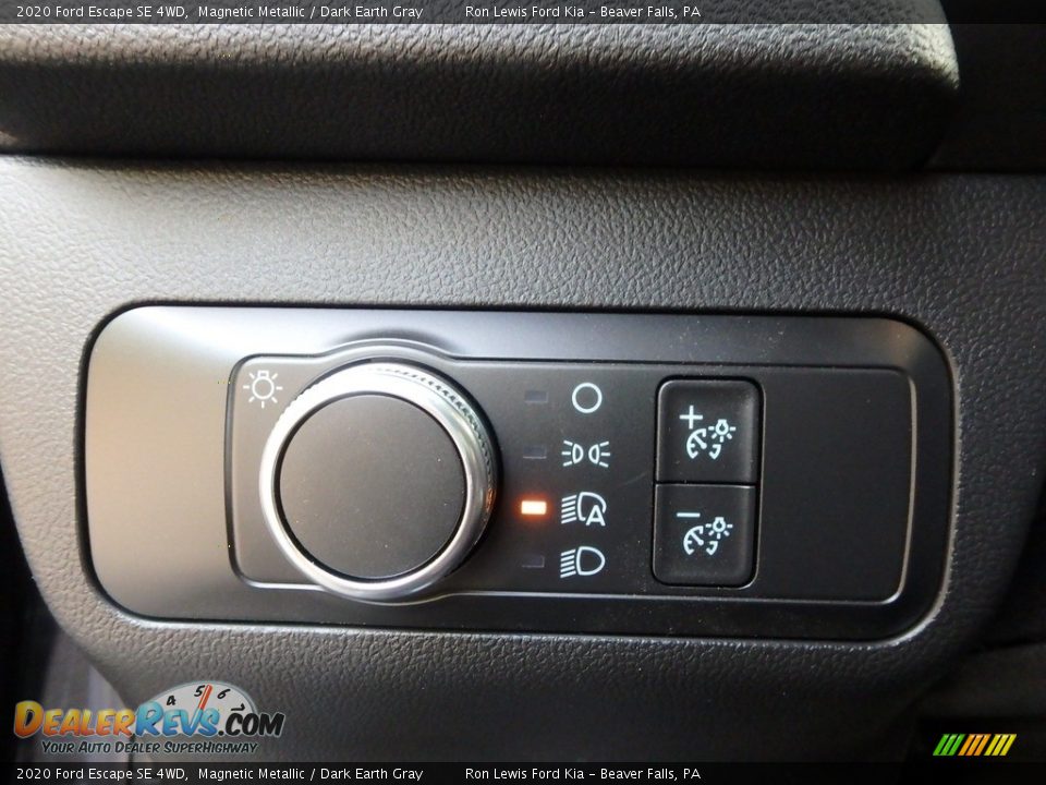 Controls of 2020 Ford Escape SE 4WD Photo #17