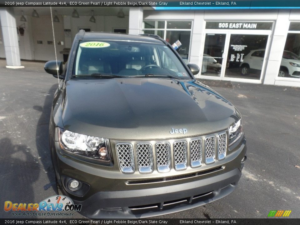 2016 Jeep Compass Latitude 4x4 ECO Green Pearl / Light Pebble Beige/Dark Slate Gray Photo #2