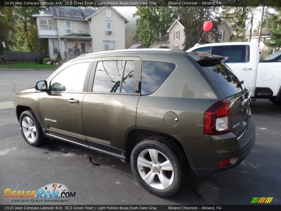 2016 Jeep Compass Latitude 4x4 ECO Green Pearl / Light Pebble Beige/Dark Slate Gray Photo #6
