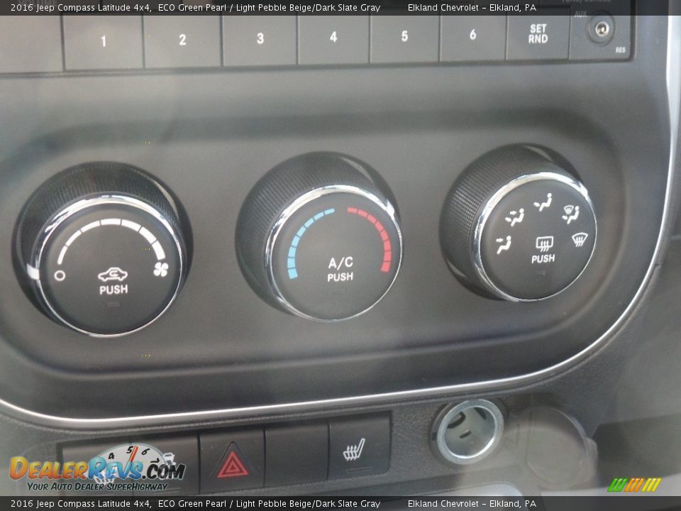 2016 Jeep Compass Latitude 4x4 ECO Green Pearl / Light Pebble Beige/Dark Slate Gray Photo #21