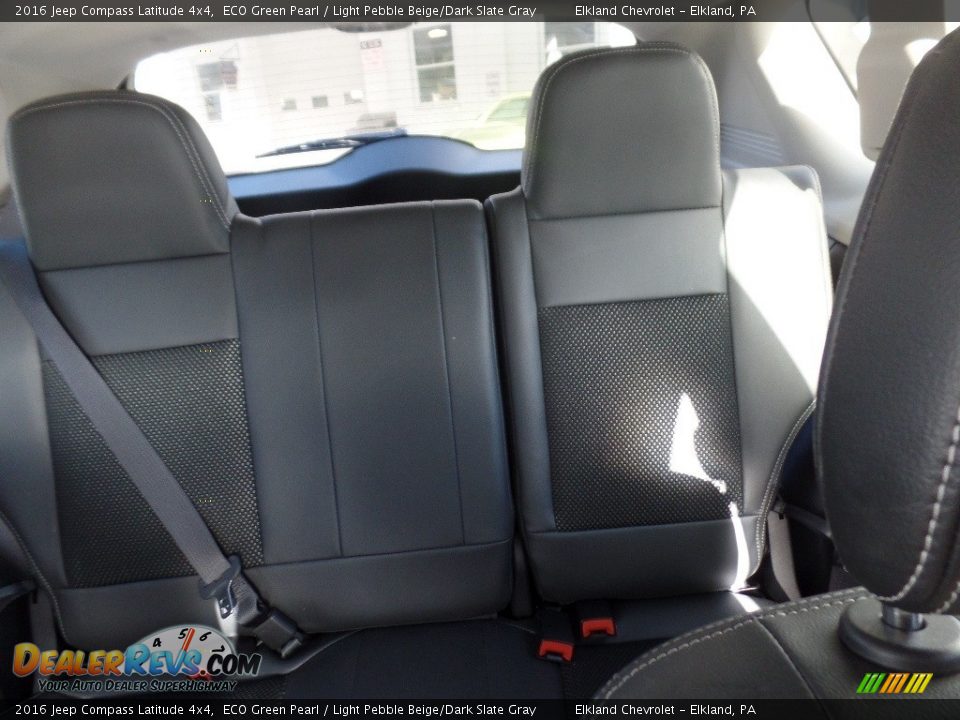 2016 Jeep Compass Latitude 4x4 ECO Green Pearl / Light Pebble Beige/Dark Slate Gray Photo #26
