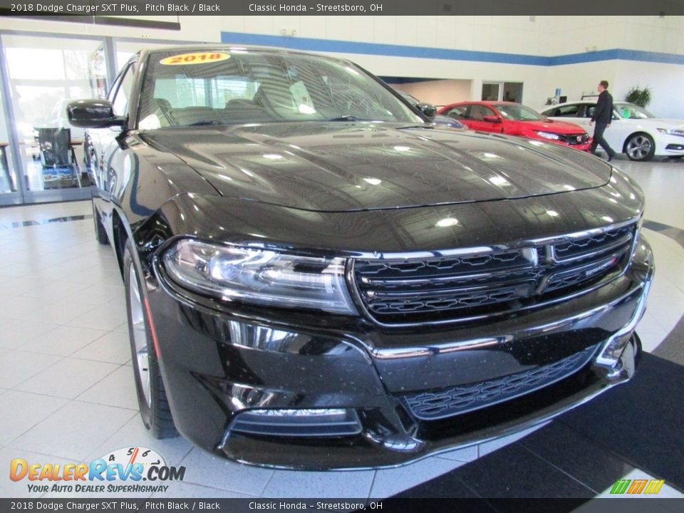 2018 Dodge Charger SXT Plus Pitch Black / Black Photo #6