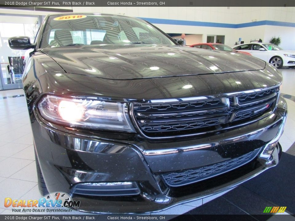 2018 Dodge Charger SXT Plus Pitch Black / Black Photo #12