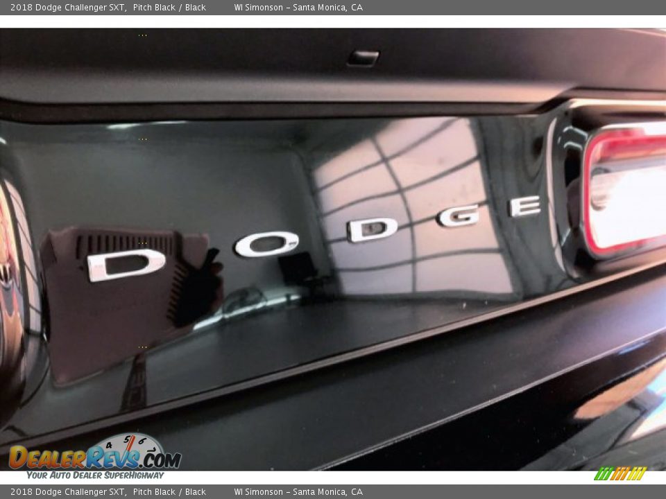 2018 Dodge Challenger SXT Pitch Black / Black Photo #7