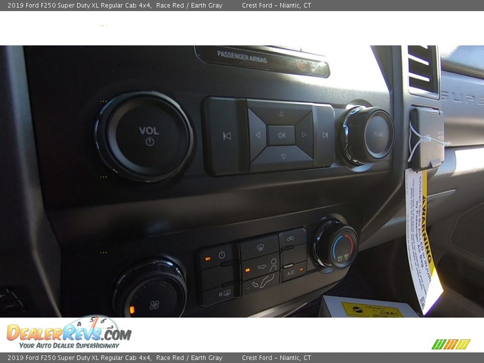 2019 Ford F250 Super Duty XL Regular Cab 4x4 Race Red / Earth Gray Photo #15