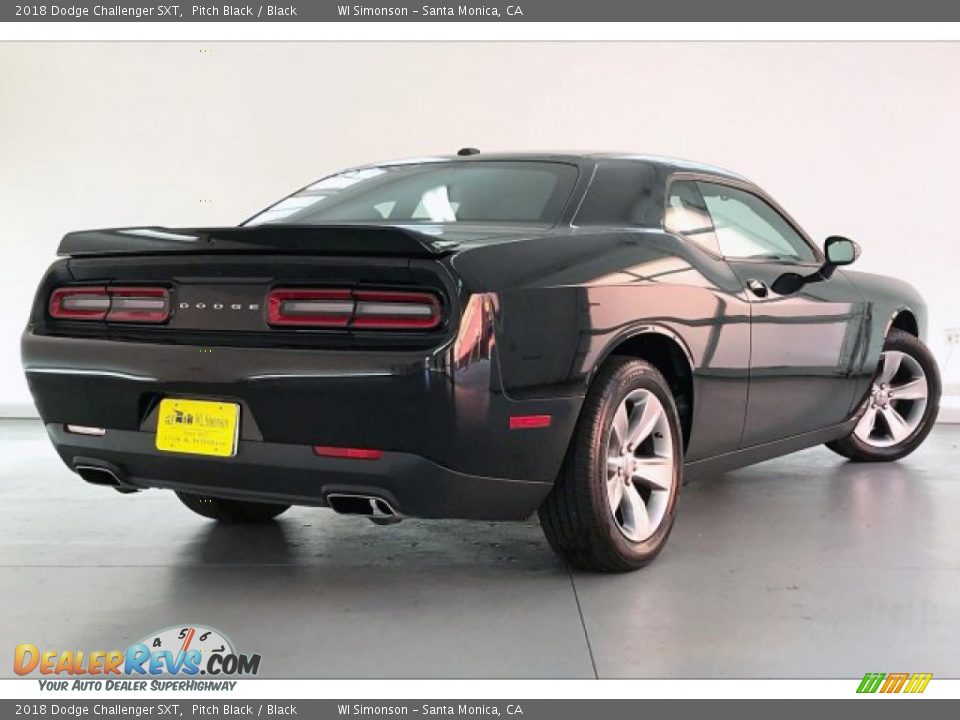 2018 Dodge Challenger SXT Pitch Black / Black Photo #16