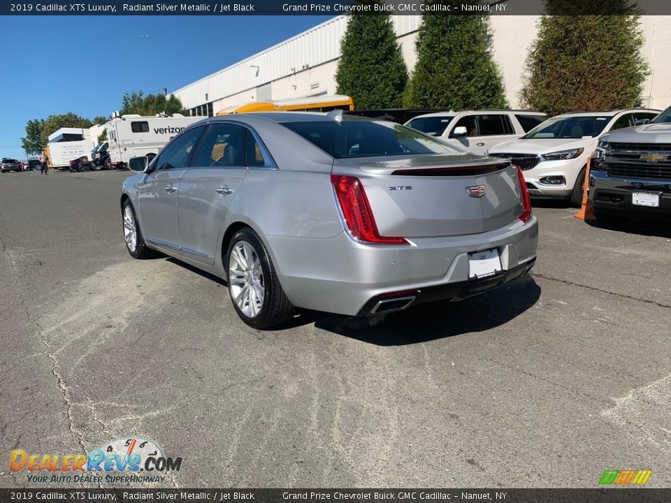 2019 Cadillac XTS Luxury Radiant Silver Metallic / Jet Black Photo #3