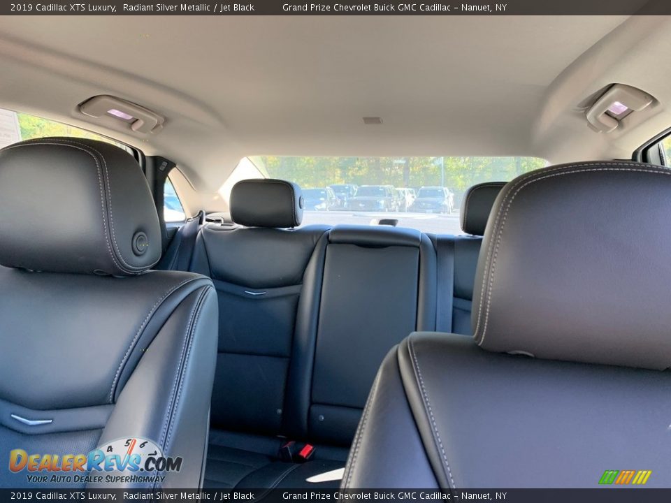 2019 Cadillac XTS Luxury Radiant Silver Metallic / Jet Black Photo #12
