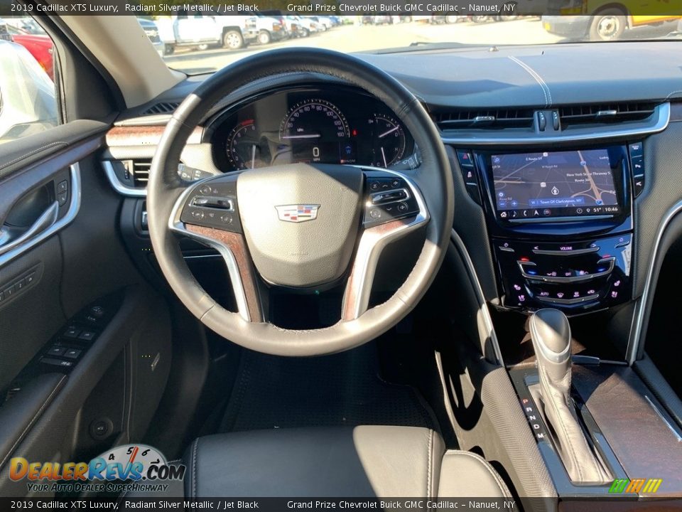 2019 Cadillac XTS Luxury Radiant Silver Metallic / Jet Black Photo #17
