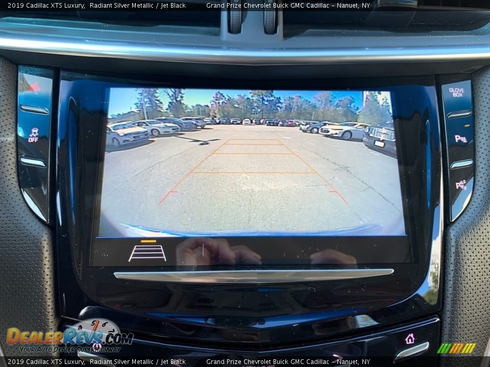 2019 Cadillac XTS Luxury Radiant Silver Metallic / Jet Black Photo #22