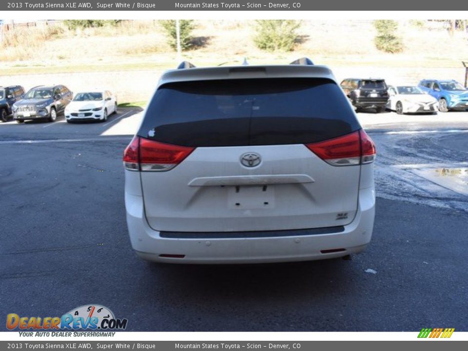 2013 Toyota Sienna XLE AWD Super White / Bisque Photo #5