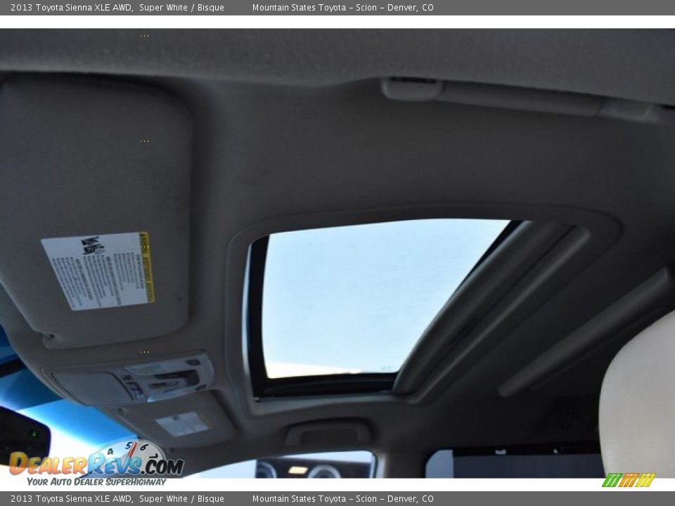 2013 Toyota Sienna XLE AWD Super White / Bisque Photo #10