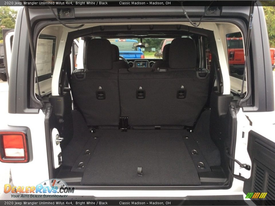 2020 Jeep Wrangler Unlimited Willys 4x4 Bright White / Black Photo #17