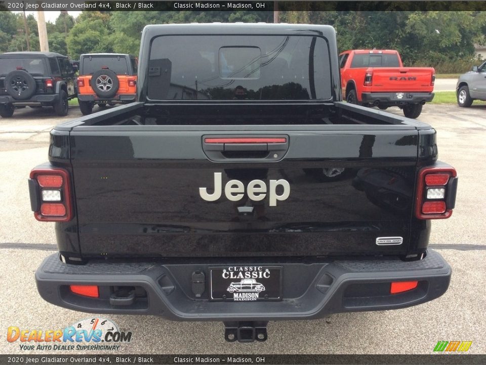 2020 Jeep Gladiator Overland 4x4 Black / Black Photo #8