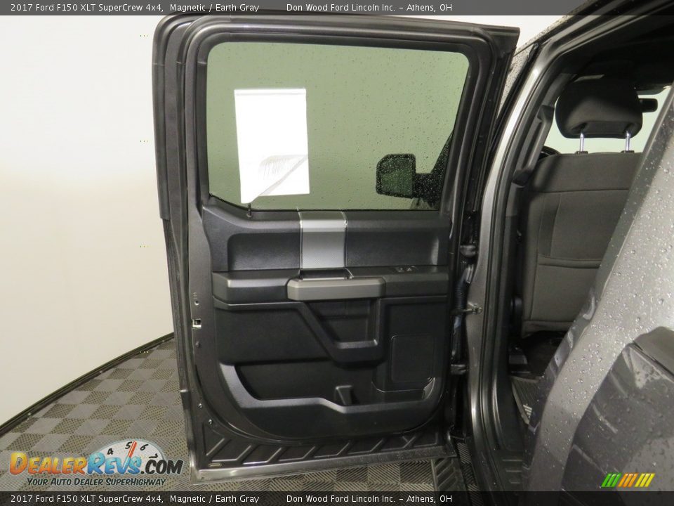2017 Ford F150 XLT SuperCrew 4x4 Magnetic / Earth Gray Photo #21
