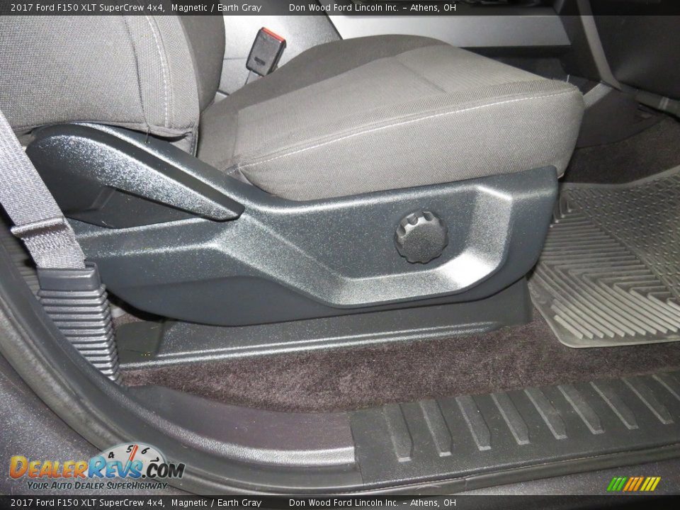 2017 Ford F150 XLT SuperCrew 4x4 Magnetic / Earth Gray Photo #28