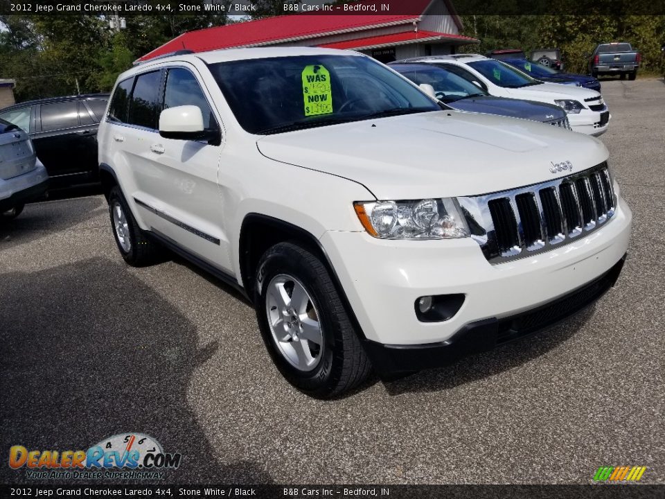 2012 Jeep Grand Cherokee Laredo 4x4 Stone White / Black Photo #4