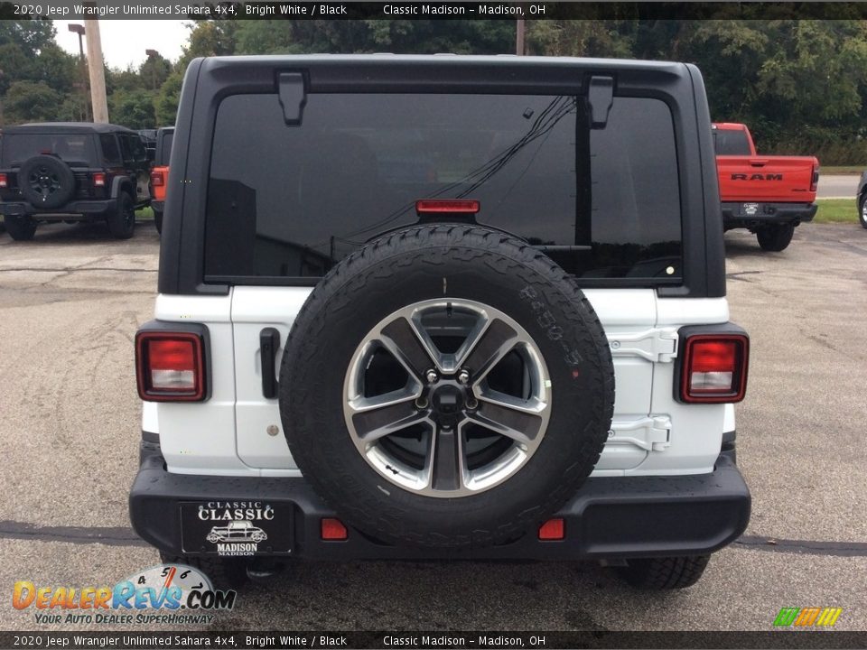 2020 Jeep Wrangler Unlimited Sahara 4x4 Bright White / Black Photo #8