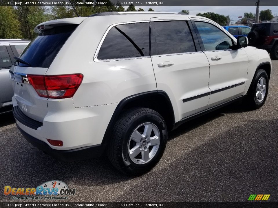 2012 Jeep Grand Cherokee Laredo 4x4 Stone White / Black Photo #5