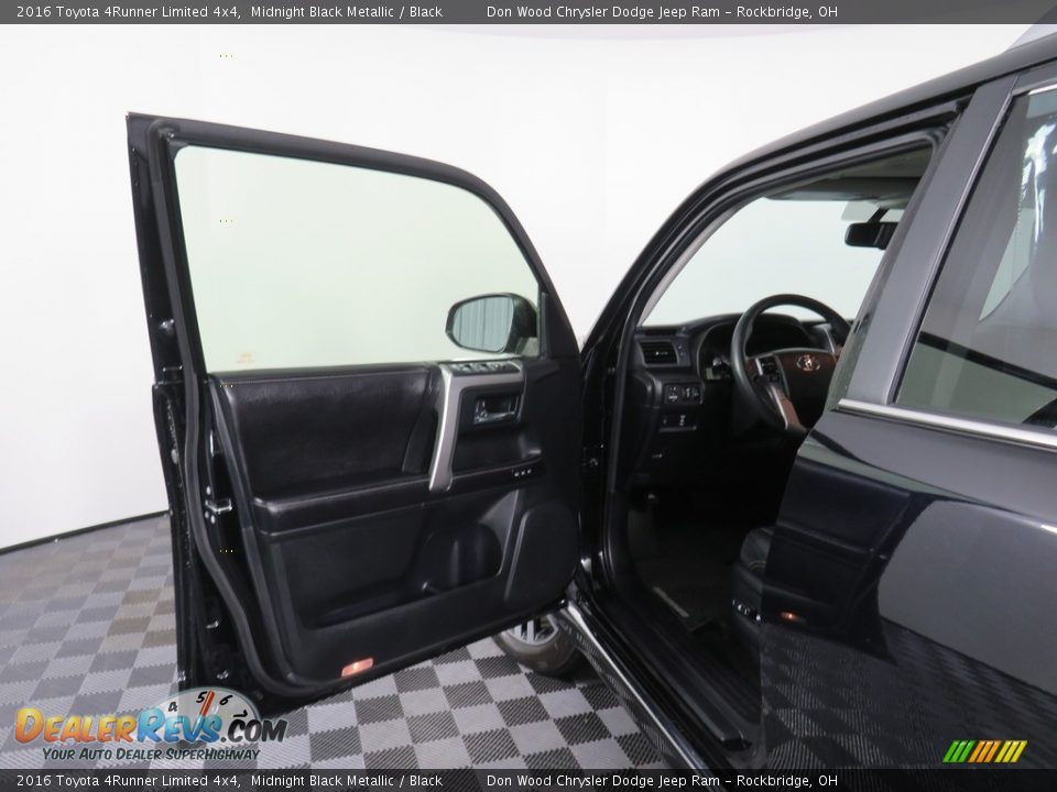 2016 Toyota 4Runner Limited 4x4 Midnight Black Metallic / Black Photo #32