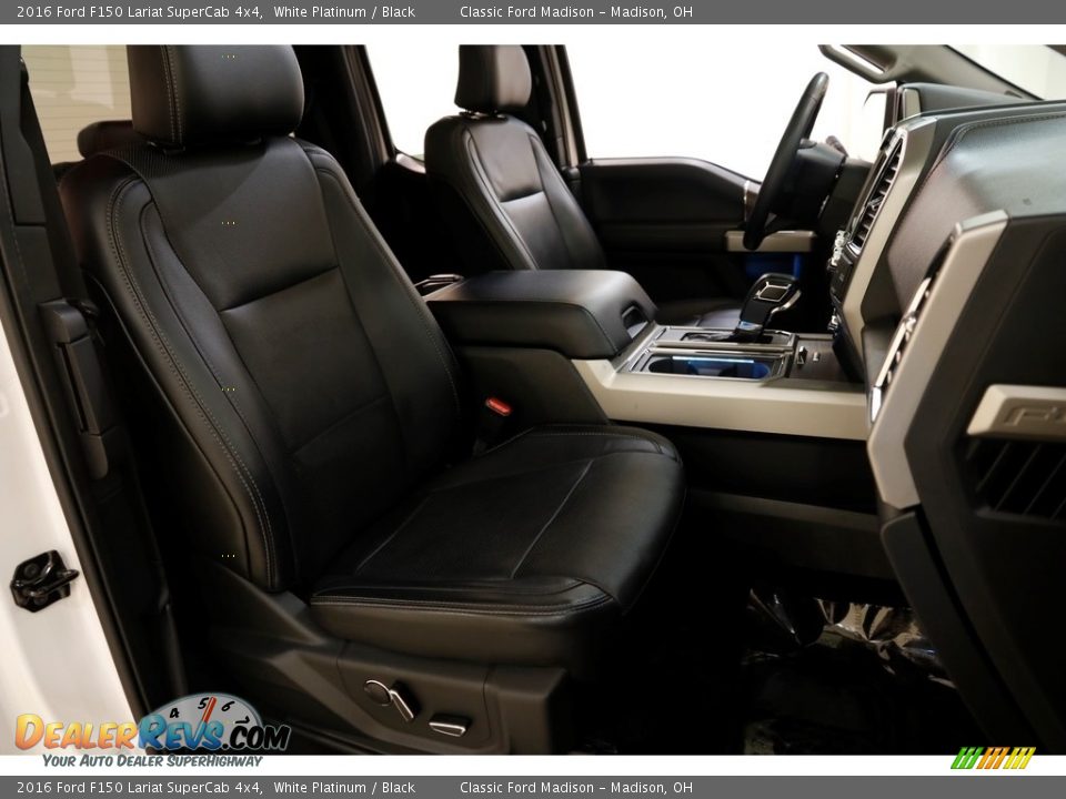 2016 Ford F150 Lariat SuperCab 4x4 White Platinum / Black Photo #22