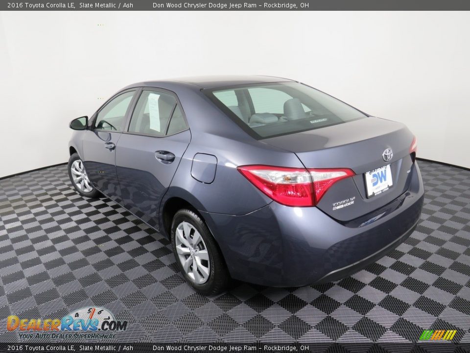 2016 Toyota Corolla LE Slate Metallic / Ash Photo #11