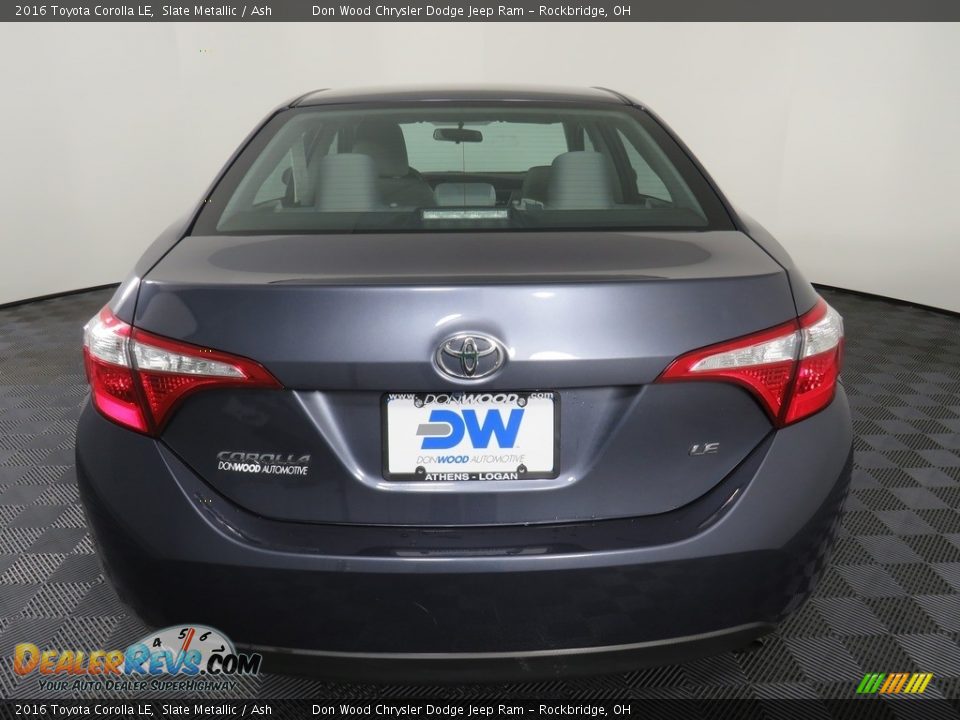 2016 Toyota Corolla LE Slate Metallic / Ash Photo #12