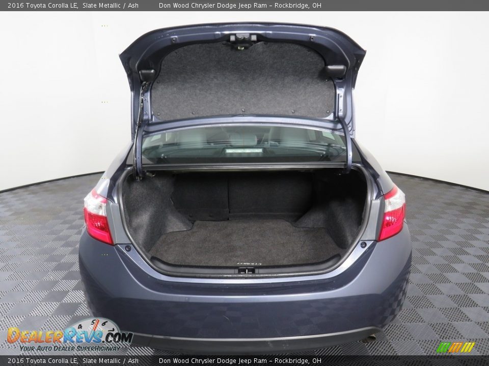 2016 Toyota Corolla LE Slate Metallic / Ash Photo #13