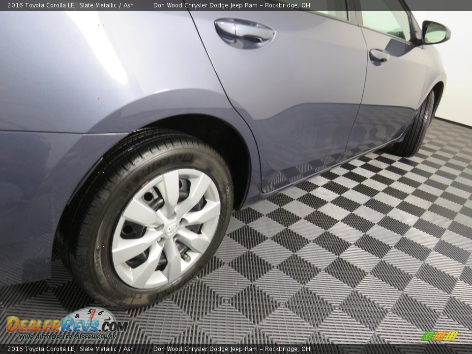 2016 Toyota Corolla LE Slate Metallic / Ash Photo #16